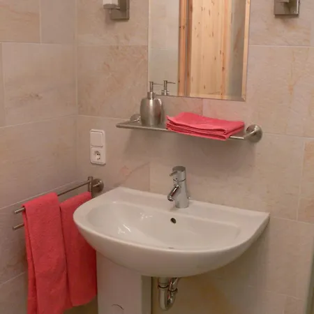 Monika Schneider Wimbach